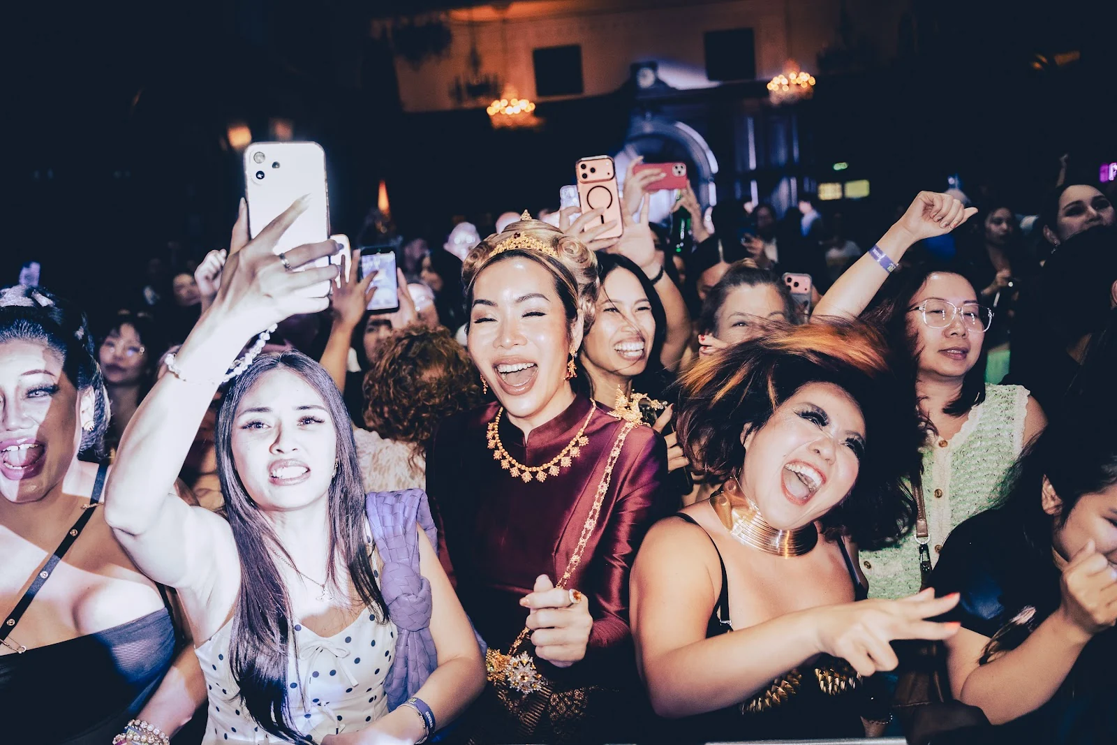 THE ICON audience celebrating together